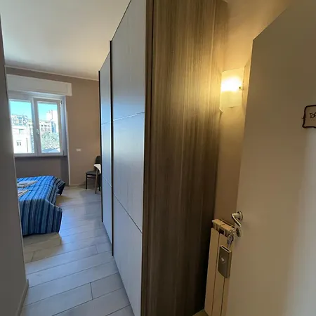 Rosy Lägenhet Terni